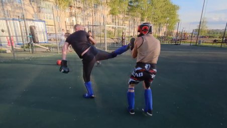 Спарринг по боксу и кикбоксингу в Коврове. Стас Завьялов vs Николай Адодин 2